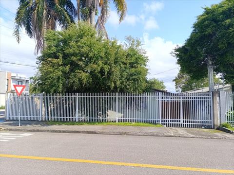 Casa Residencial para locacao no Jardim Amelia em Pinhais com 560m² por R$ 2.750,00