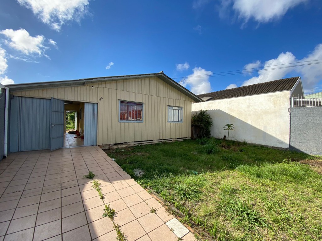 Casa Residencial no Pinheirinho em Curitiba