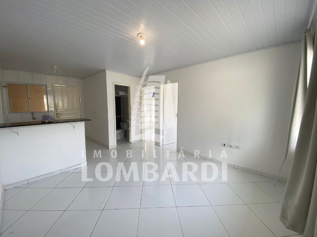 Casa Residencial no Pinheirinho em Curitiba - Design sem nome - 2025-09-01T143920.704.jpg