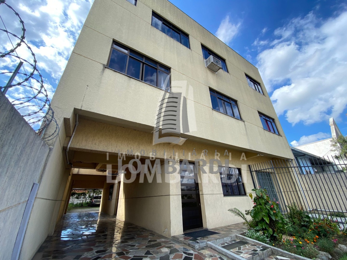 Apartamento no Capao Raso em Curitiba - Design sem nome - 2025-03-18T082219.539.jpg