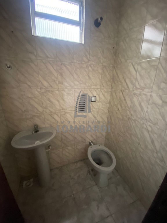 Cjto Comercial/sala no Pinheirinho em Curitiba