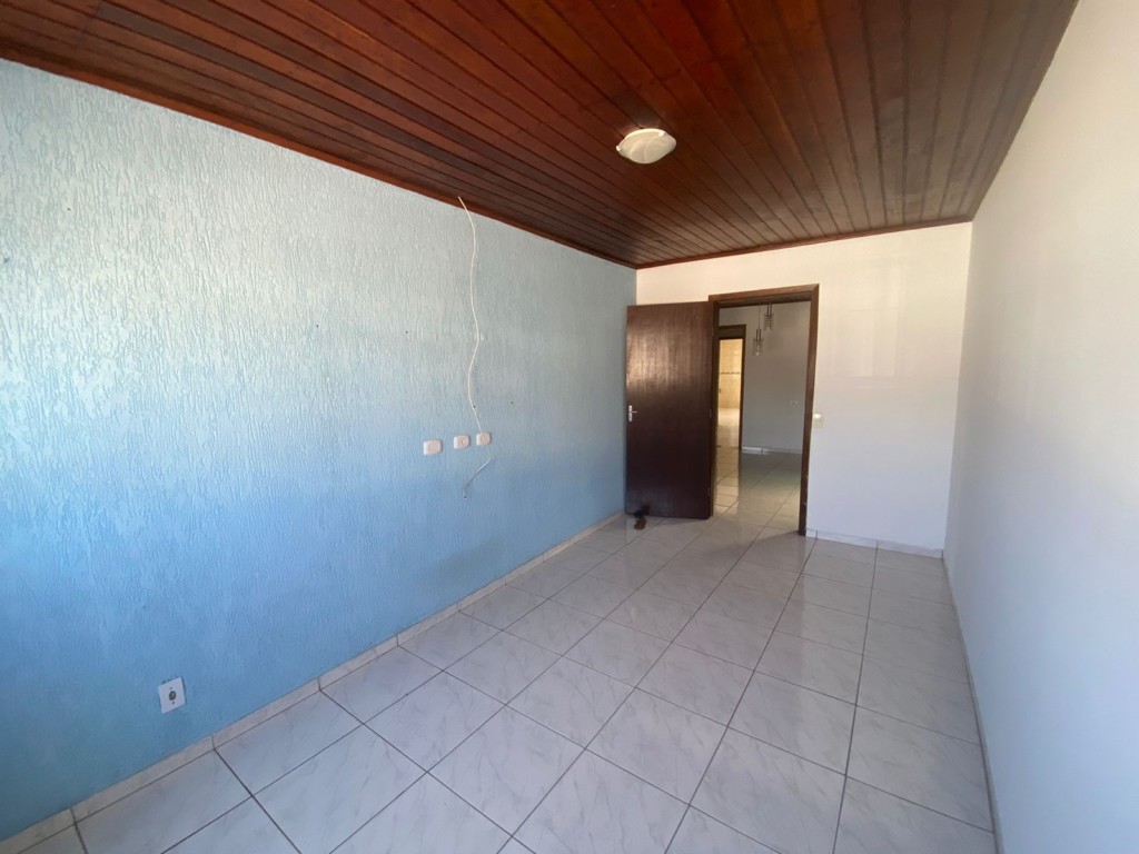 Casa Residencial no Sitio Cercado em Curitiba