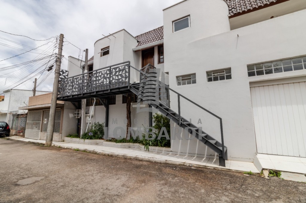 Kitinet no Sitio Cercado em Curitiba