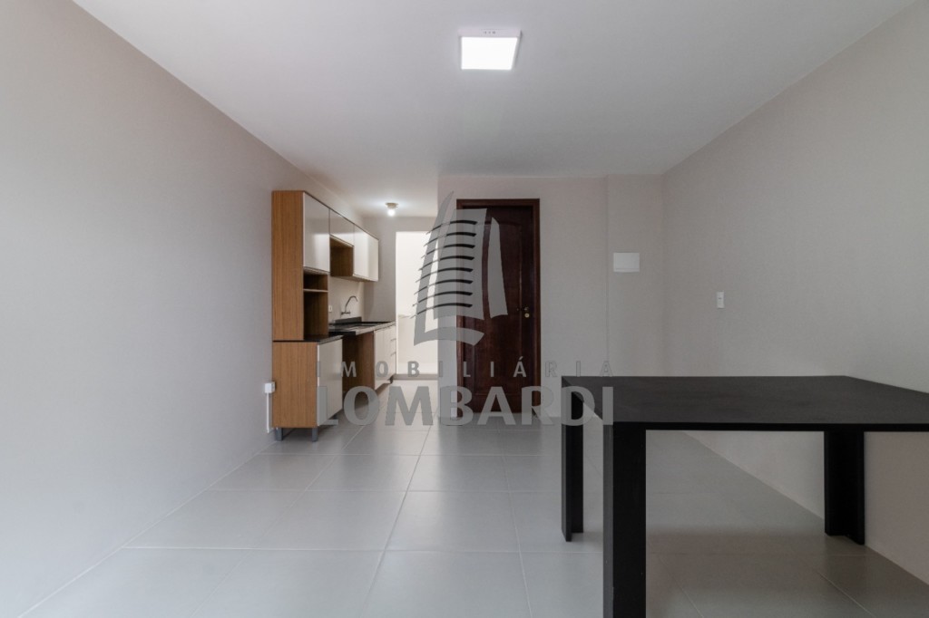 Kitinet no Sitio Cercado em Curitiba
