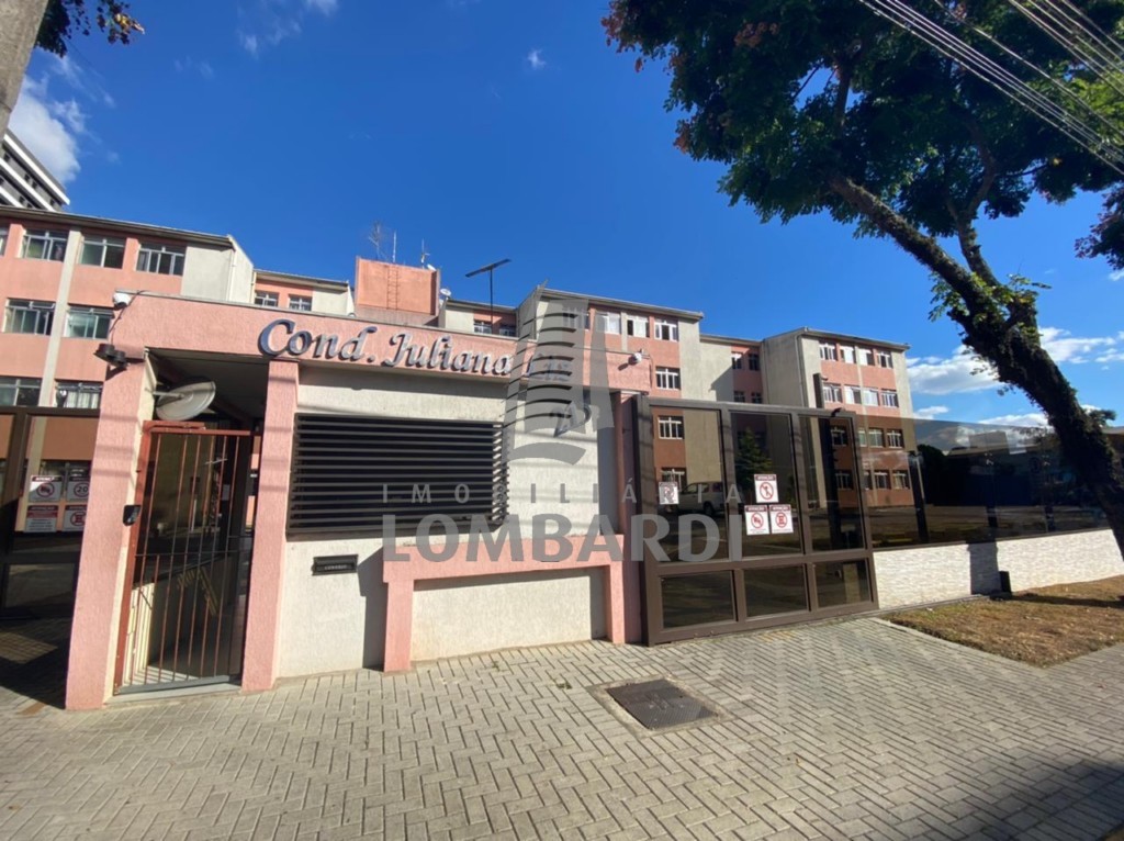 Apartamento no Capao Raso em Curitiba