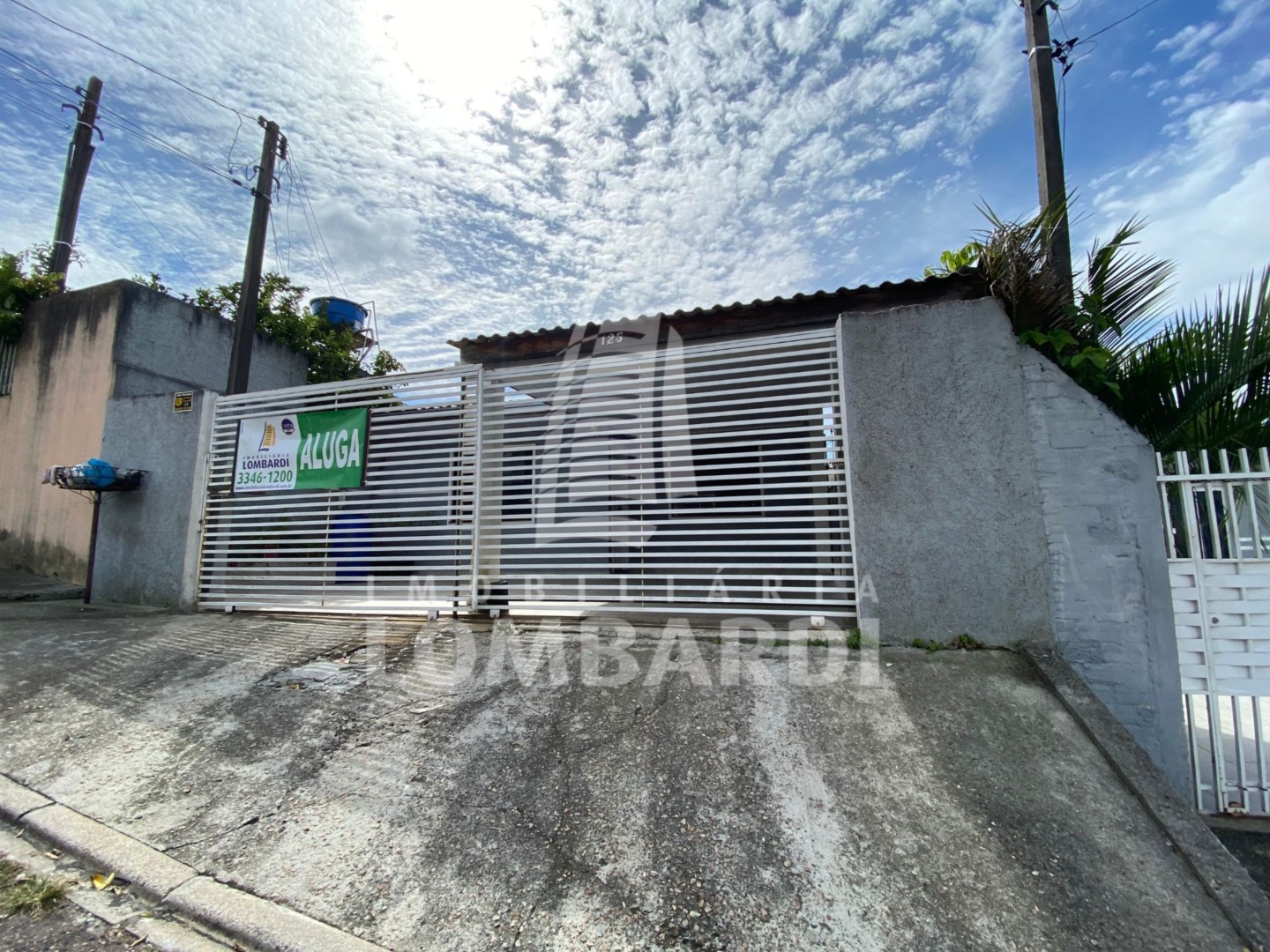 Casa Residencial no Pinheirinho em Curitiba - Design sem nome - 2025-05-05T125831.513.jpg