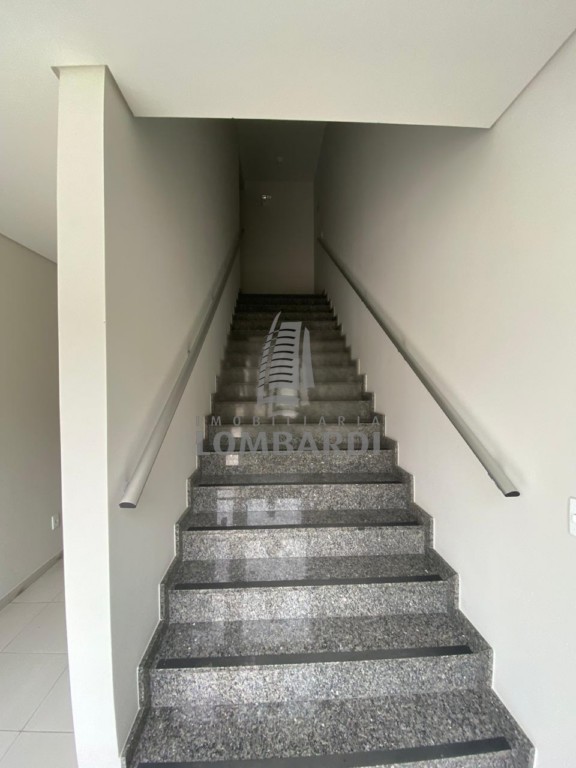 Cjto Comercial/sala no Pinheirinho em Curitiba - __2E51CD2D02BEAD4A3108D146.jpg