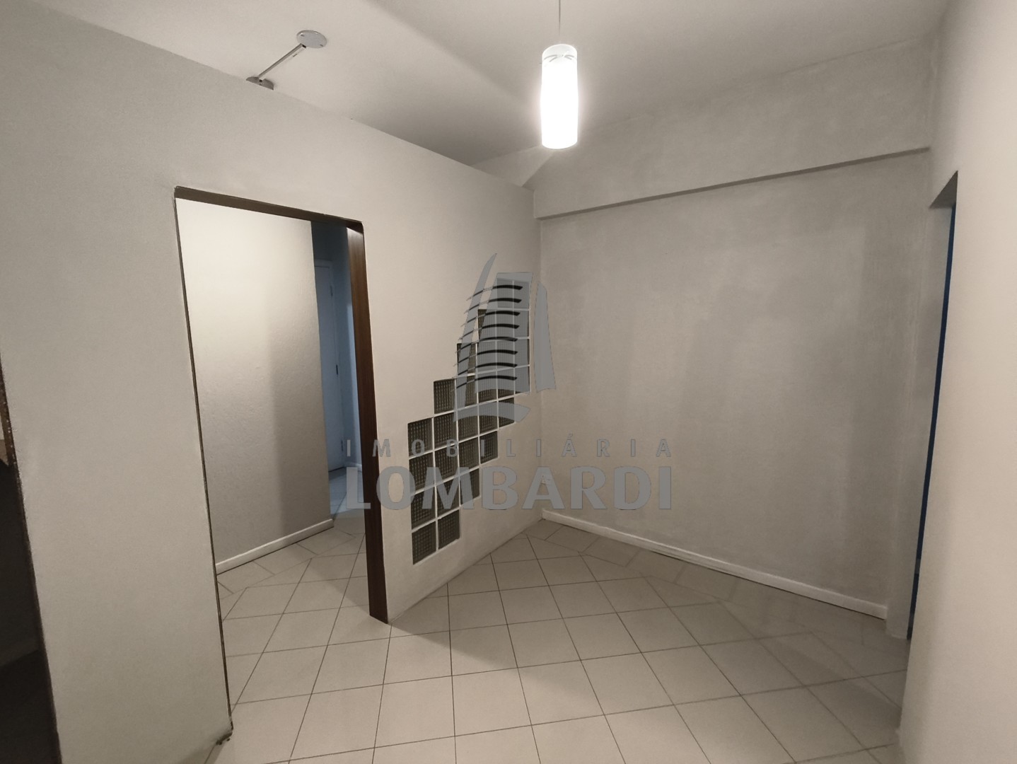 Cjto Comercial/sala no Agua Verde em Curitiba - IMG_20260304_092950.jpg