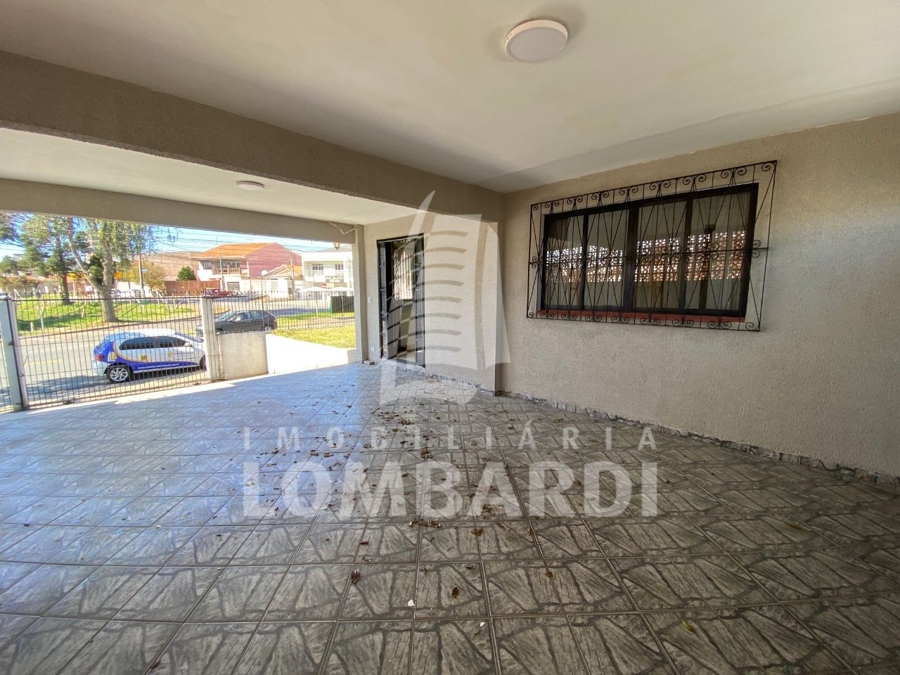 Casa Comercial no Pinheirinho em Curitiba - Design sem nome - 2025-08-01T121045.558.jpg