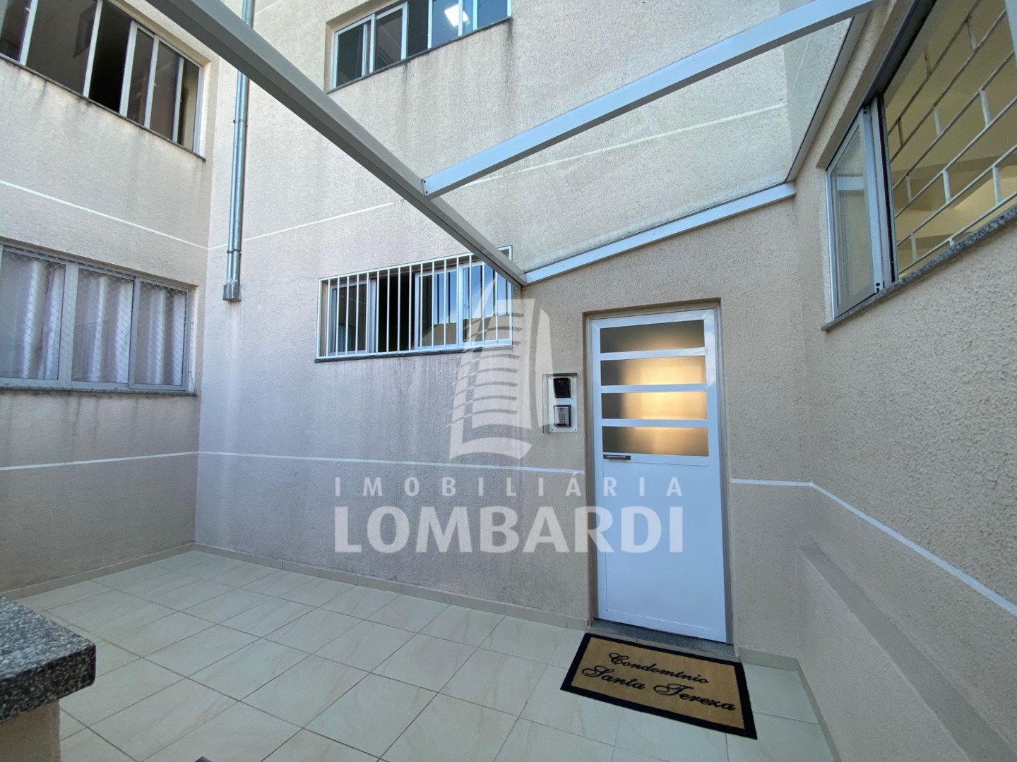 Apartamento no Capao Raso em Curitiba - Design sem nome - 2025-09-10T161156.545.jpg