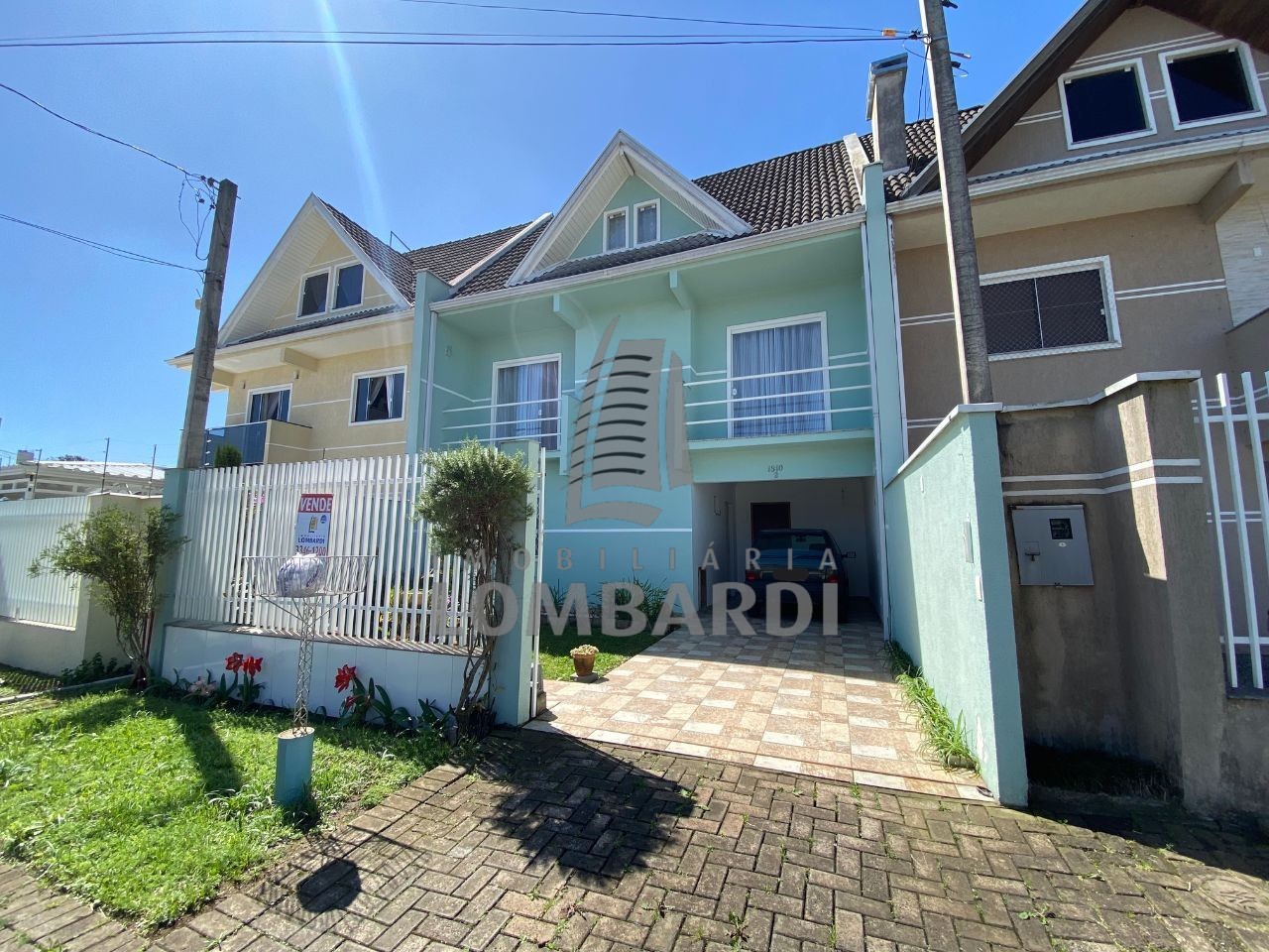 Sobrado no Capao Raso em Curitiba - Design sem nome - 2025-10-15T124701.499.jpg