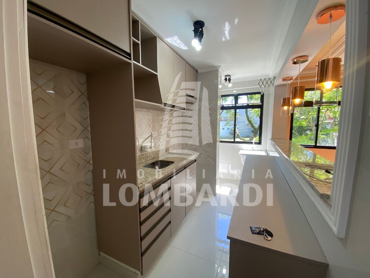 Apartamento no Capao Raso em Curitiba - Design sem nome - 2025-10-15T123048.225.jpg