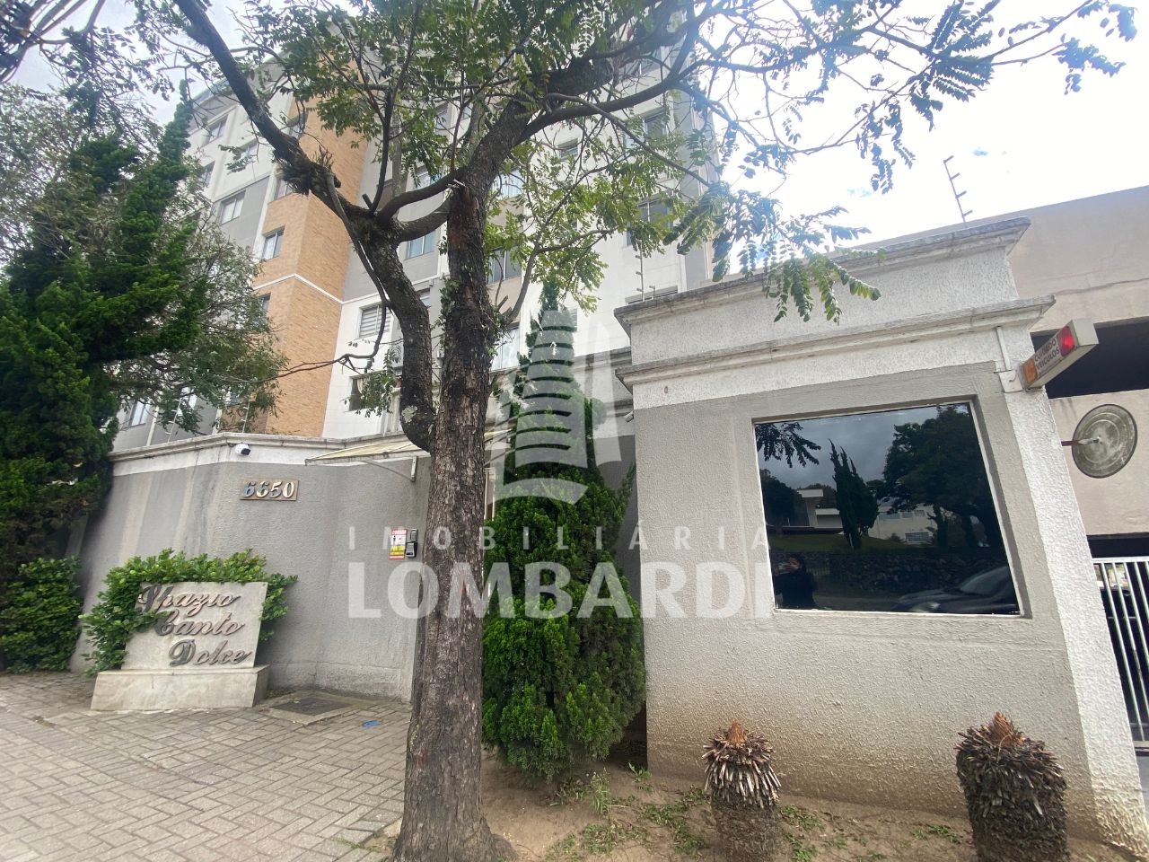 Apartamento no Capao Raso em Curitiba - Design sem nome - 2025-10-22T084657.850.jpg