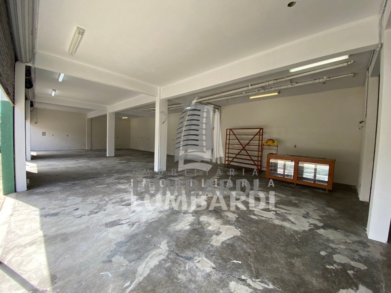 Loja no Pinheirinho em Curitiba - Design sem nome - 2025-10-23T124831.222.jpg