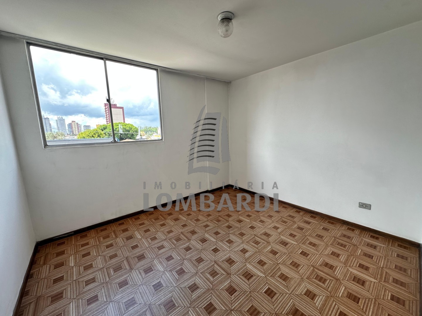Apartamento no Pinheirinho em Curitiba - IMG-20260203-WA0012.jpg