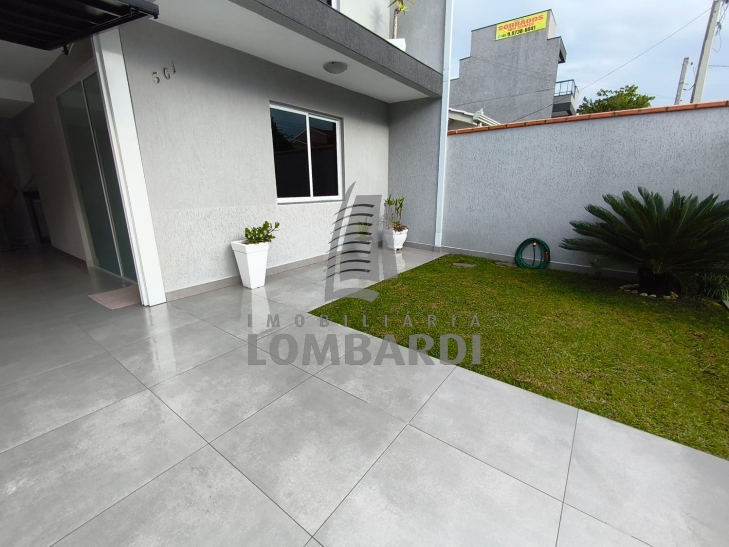 Sobrado no Capao Raso em Curitiba - WhatsApp Image 2026-02-25 at 11.44.25745.jpeg