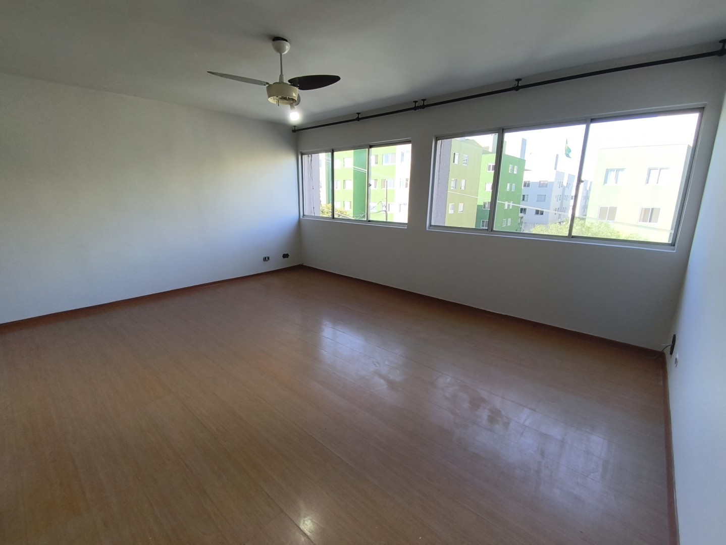 Apartamento no Capao Raso em Curitiba - IMG_20260709_143425.jpg