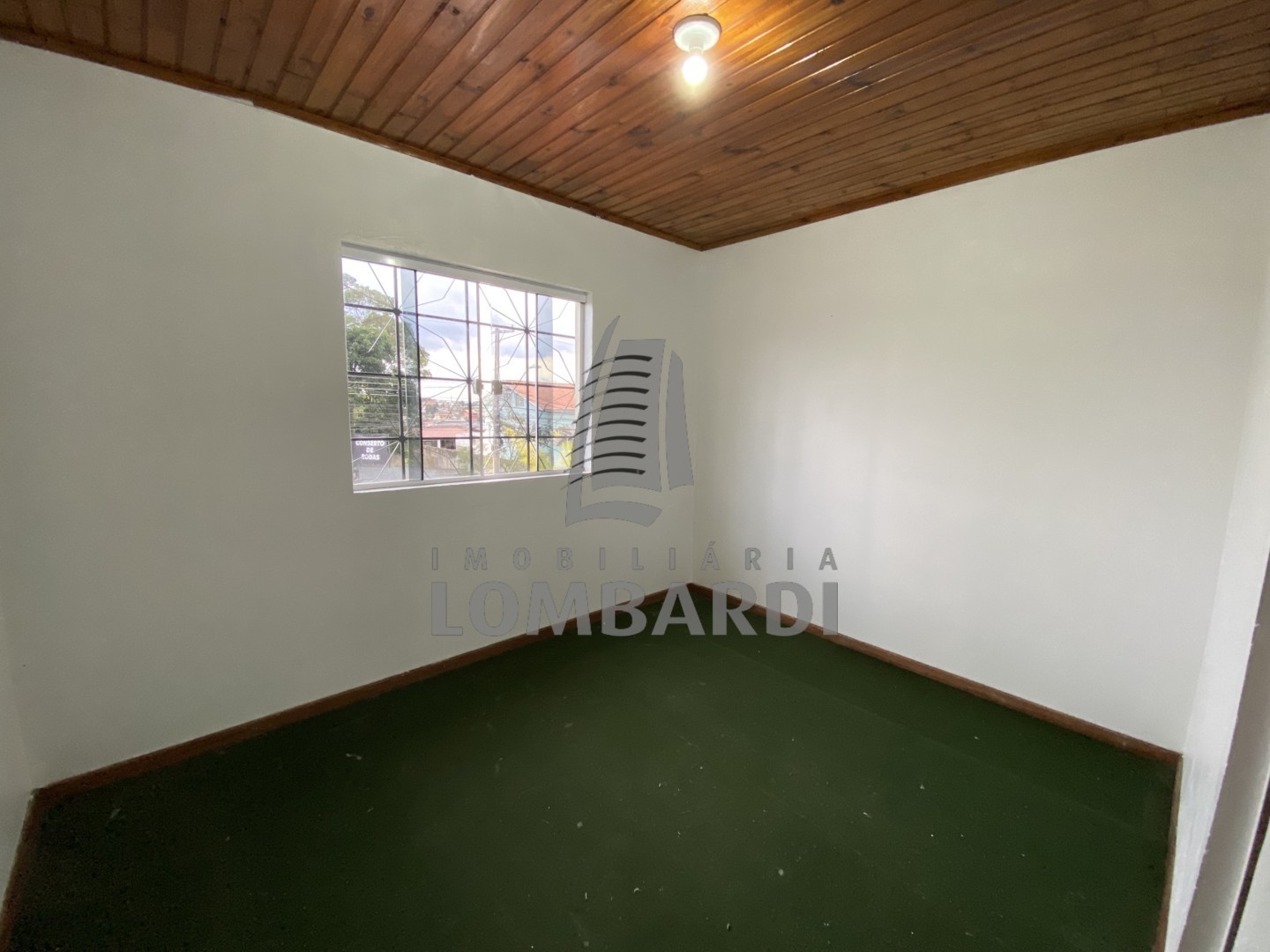Casa Residencial no Capao Raso em Curitiba - __5B8DB5E40D8070C269AC24A6.jpg