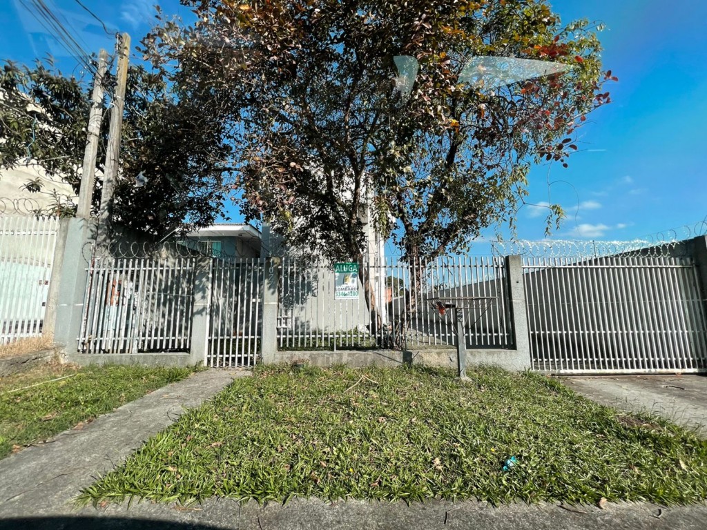 Sobrado no Capao Raso em Curitiba