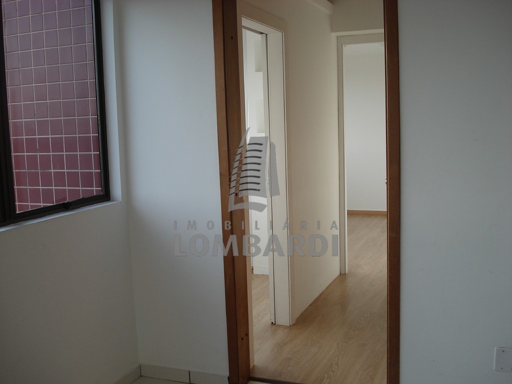 Cjto Comercial/sala no Capao Raso em Curitiba