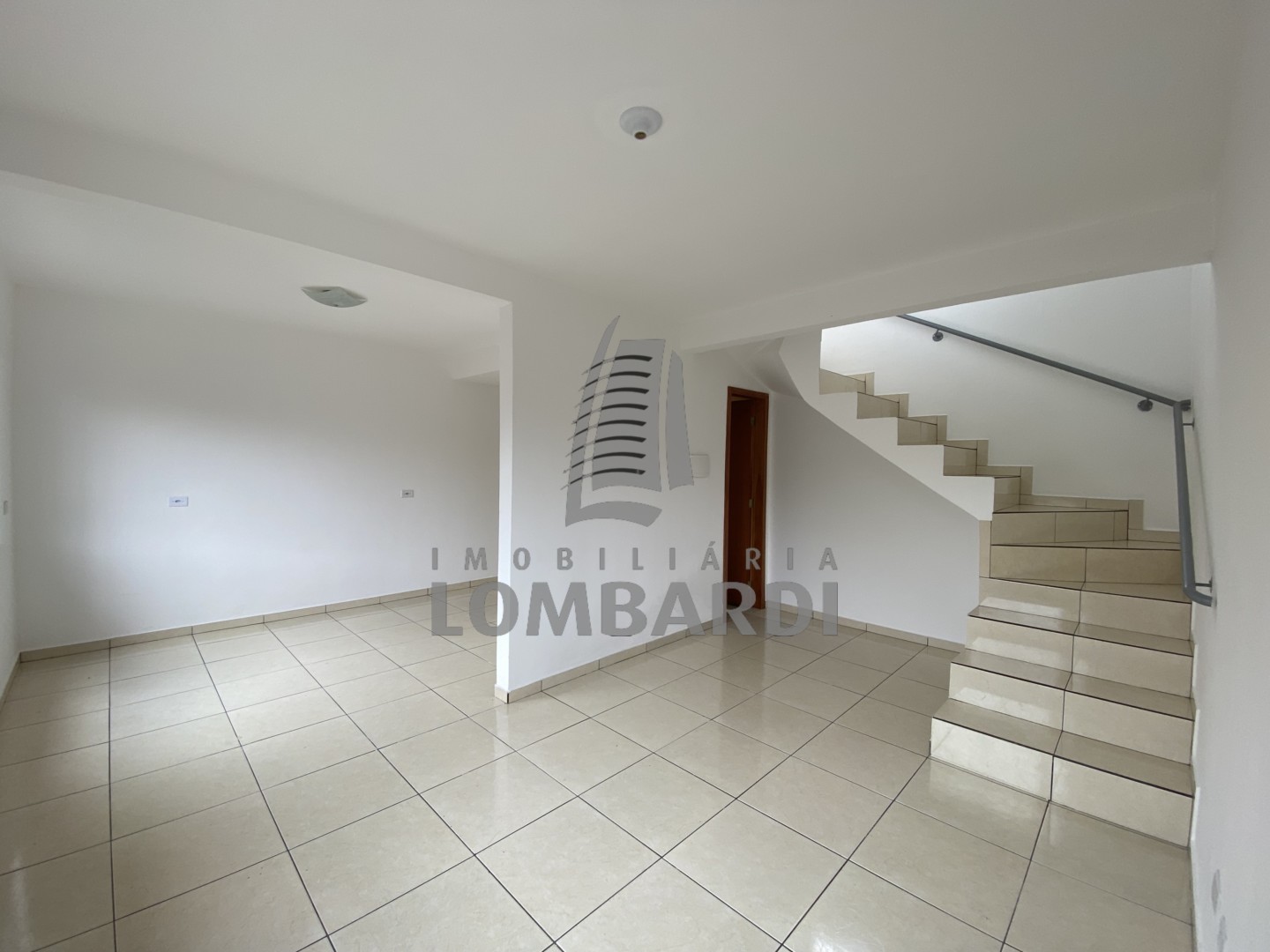 Sobrado no Pinheirinho em Curitiba - IMG_1091.JPG