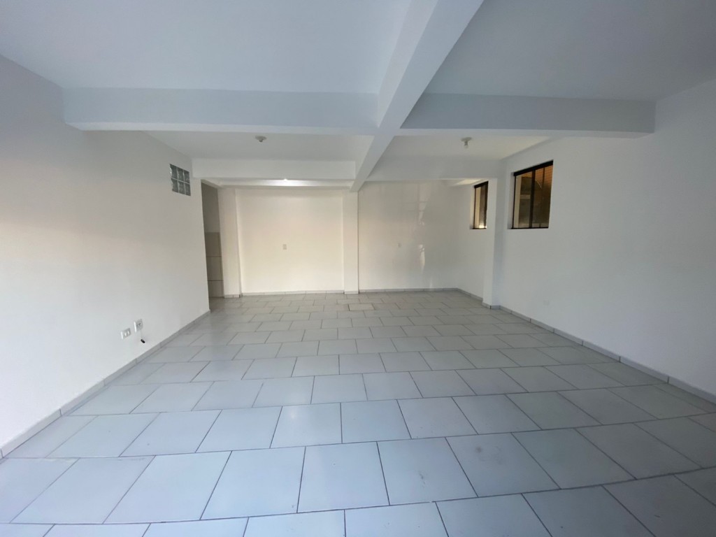 Loja no Pinheirinho em Curitiba