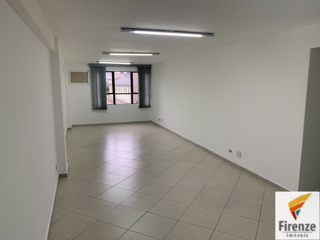 Sala/Conjunto Comercial à venda e para alugar em Centro, Curitiba — Portal Chave Fácil