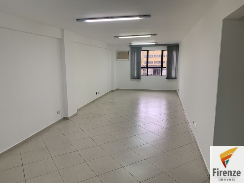 Sala/Conjunto Comercial à venda e para alugar em Centro, Curitiba — Portal Chave Fácil
