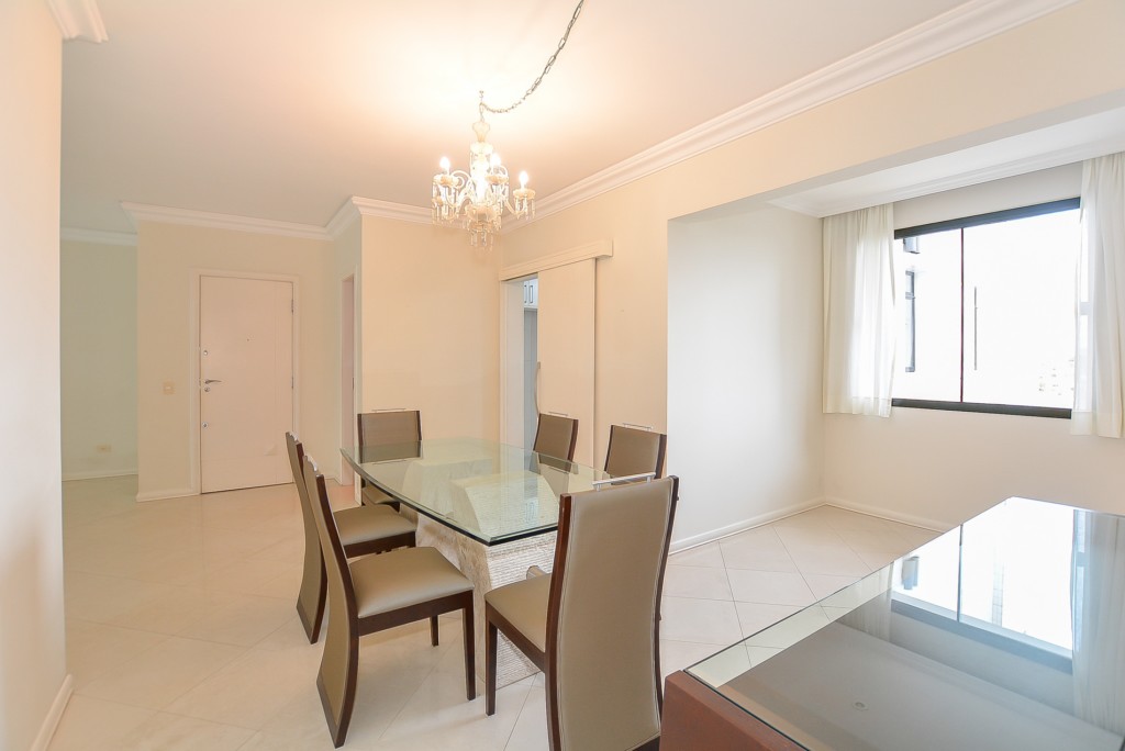 Apartamento à venda e para alugar em Bigorrilho, Curitiba — GOMES CONSULTOR IMOBILIARIO LTDA.