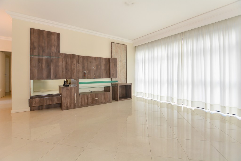 Apartamento à venda e para alugar em Bigorrilho, Curitiba — GOMES CONSULTOR IMOBILIARIO LTDA.
