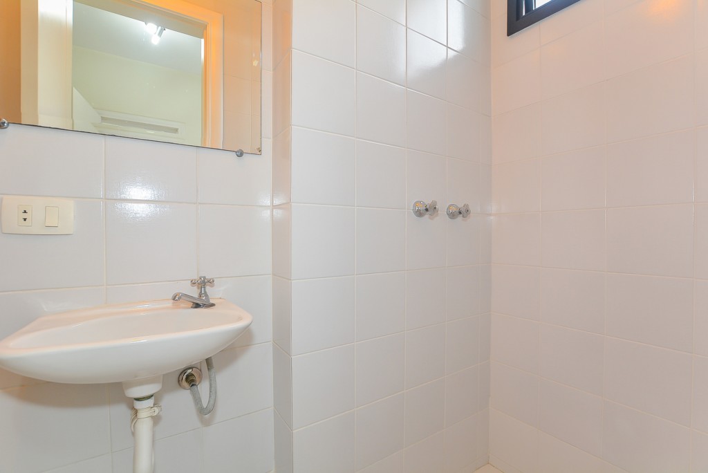 Apartamento à venda e para alugar em Bigorrilho, Curitiba — GOMES CONSULTOR IMOBILIARIO LTDA.