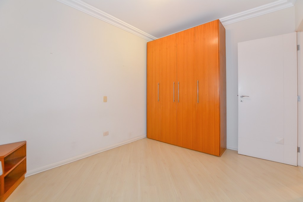 Apartamento à venda e para alugar em Bigorrilho, Curitiba — GOMES CONSULTOR IMOBILIARIO LTDA.