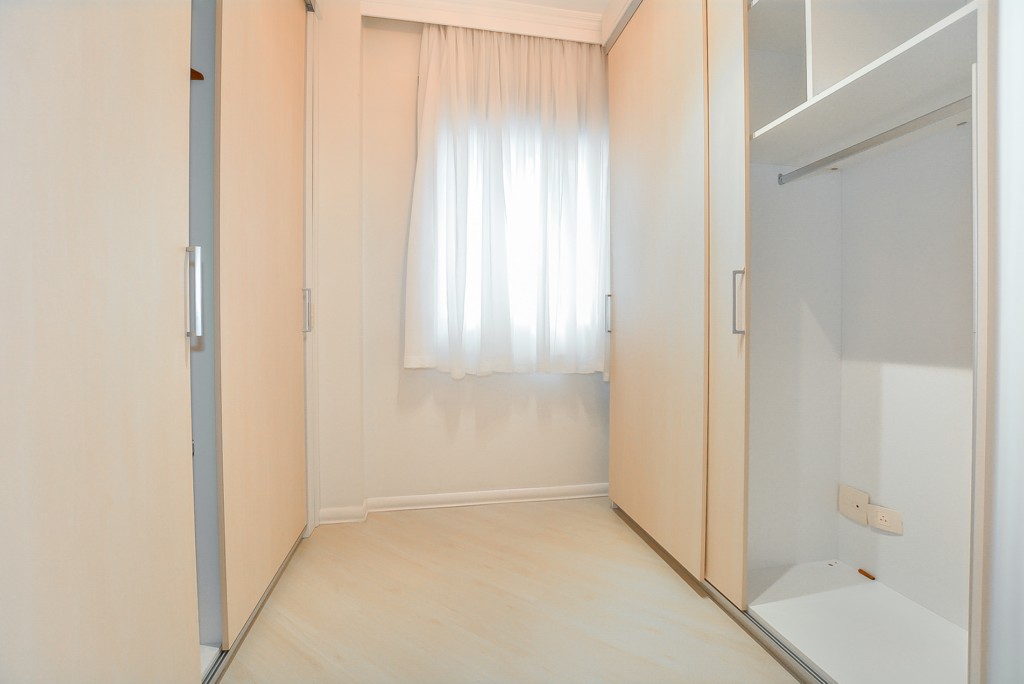 Apartamento à venda e para alugar em Bigorrilho, Curitiba — GOMES CONSULTOR IMOBILIARIO LTDA.