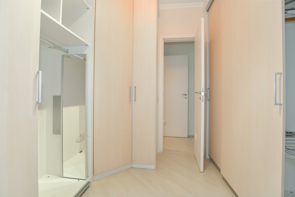 Apartamento à venda e para alugar em Bigorrilho, Curitiba — GOMES CONSULTOR IMOBILIARIO LTDA.
