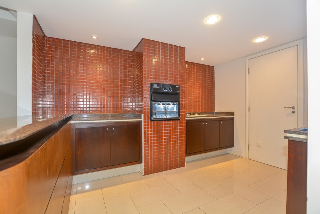 Apartamento à venda e para alugar em Bigorrilho, Curitiba — GOMES CONSULTOR IMOBILIARIO LTDA.