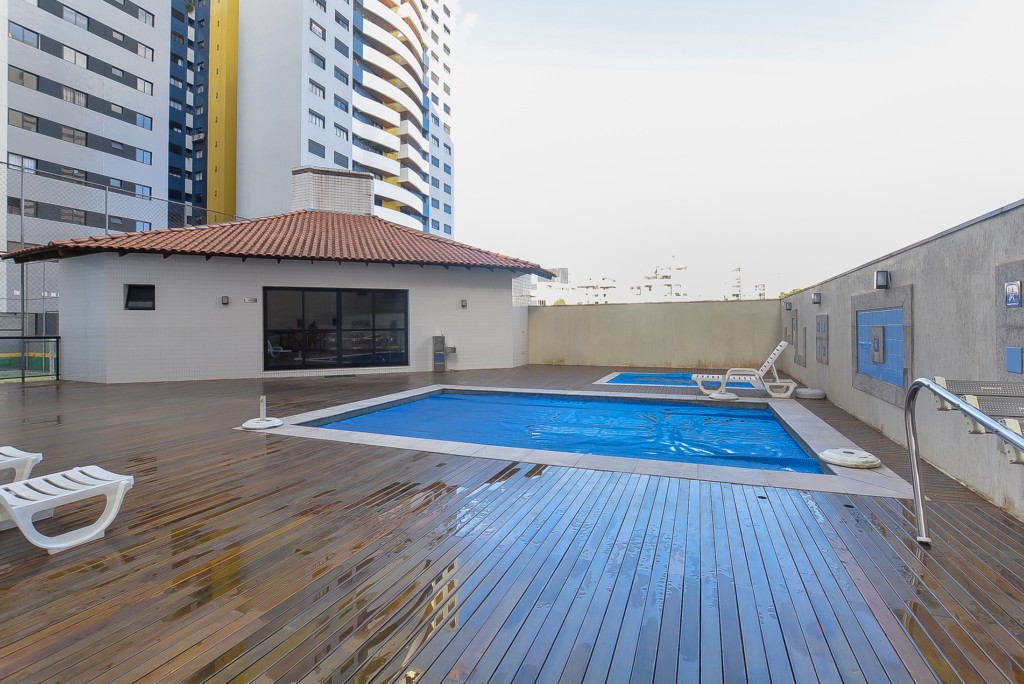 Apartamento à venda e para alugar em Bigorrilho, Curitiba — GOMES CONSULTOR IMOBILIARIO LTDA.