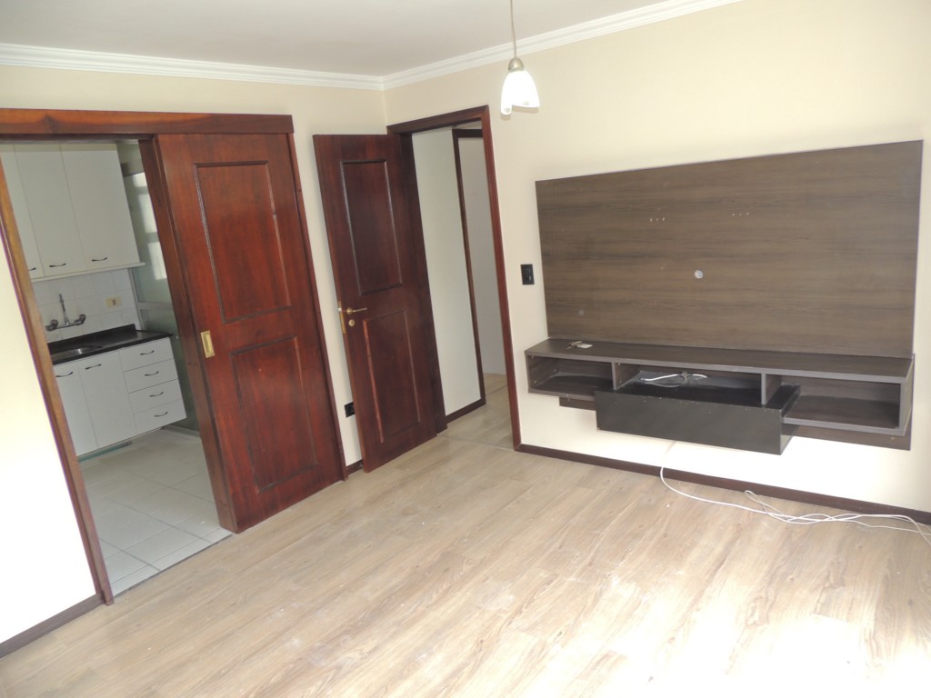 Apartamento para alugar em Cabral, Curitiba — Casa ao Lado - A sua imobiliária em Curitiba