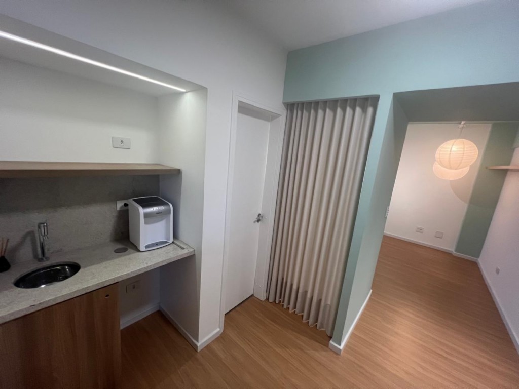 Sala/Conjunto Comercial para alugar em Agua Verde, Curitiba — Portal Chave Fácil