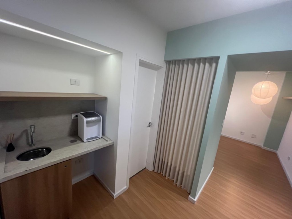 Sala/Conjunto Comercial para alugar em Agua Verde, Curitiba — Portal Chave Fácil
