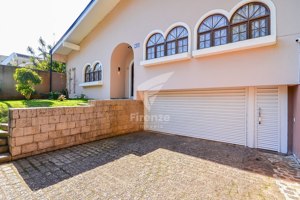 Casa à venda e para alugar em Vista Alegre, Curitiba — Portal Chave Fácil