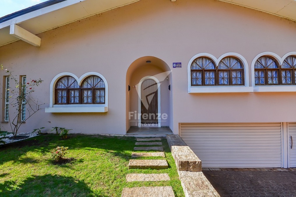 Casa à venda e para alugar em Vista Alegre, Curitiba — Portal Chave Fácil