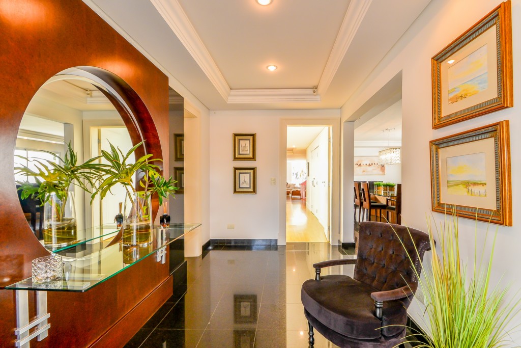 Casa à venda em Seminario, Curitiba — Portal Chave Fácil