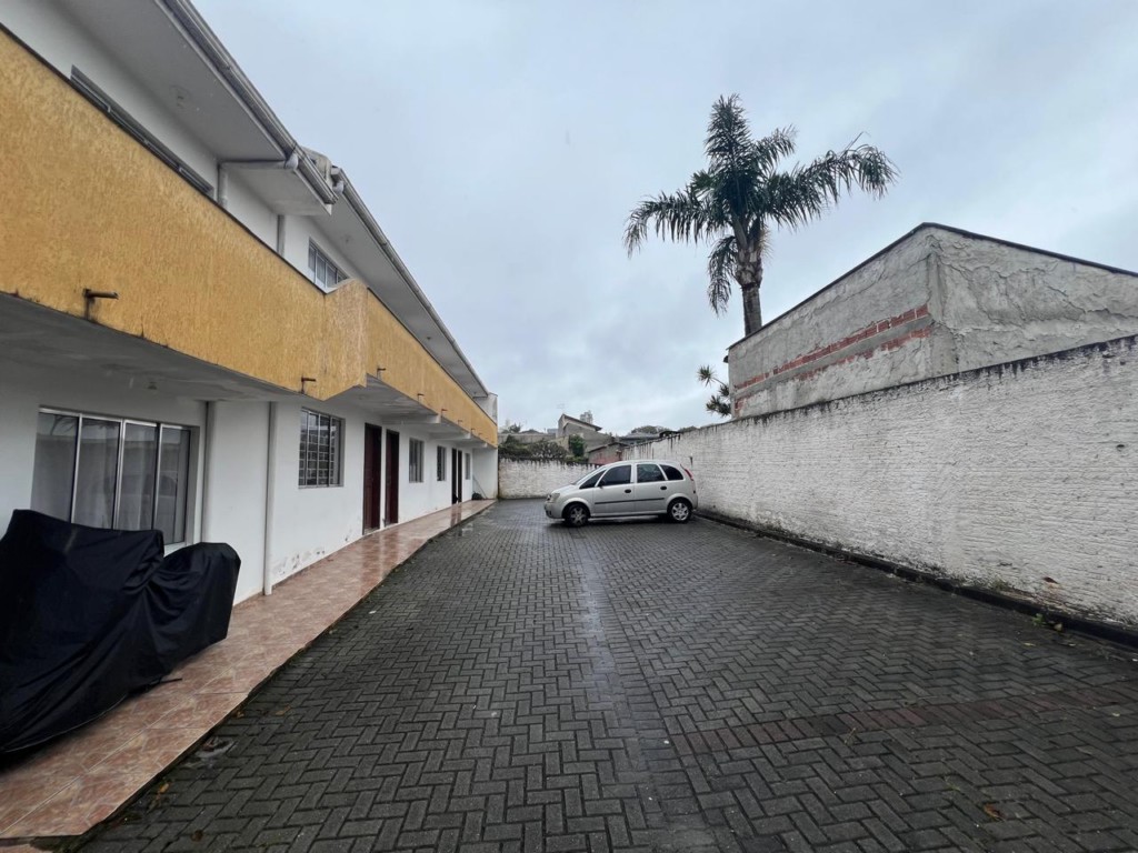 Kitnet/Studio para alugar em Novo Mundo, Curitiba — Portal Chave Fácil