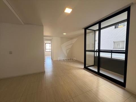 Apartamento para locacao no Novo Mundo em Curitiba com 122,42m² por R$ 3.125,00