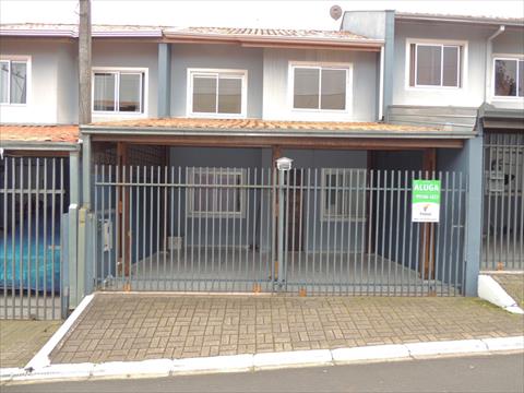 Sobrado para locacao no Xaxim em Curitiba com 95m² por R$ 3.250,00