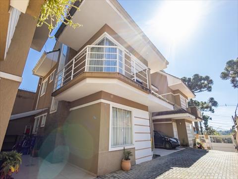 Sobrado para venda no Barreirinha em Curitiba com 149m² por R$ 780.000,00