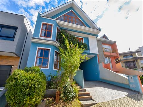 Casa Residencial para locacao no Santa Candida em Curitiba com 280m² por R$ 9.600,00