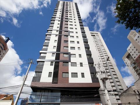 Apartamento para locacao no Centro em Curitiba com 47m² por R$ 2.160,00