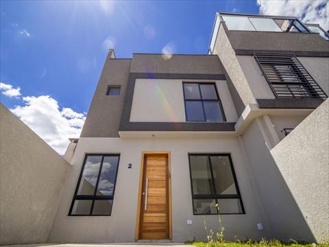 Sobrado para venda no Lindoia em Curitiba com 147m² por R$ 679.000,00
