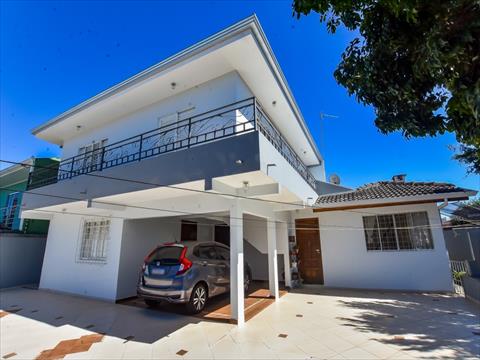 Sobrado para venda no Fazendinha em Curitiba com 180m² por R$ 1.000.000,00